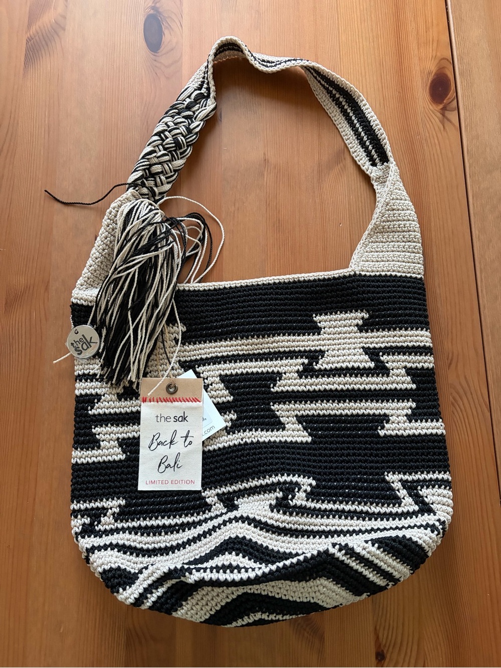 The Sak Black Cream Crochet Shoulder Tote Bag Back to Bali Ltd Ed
